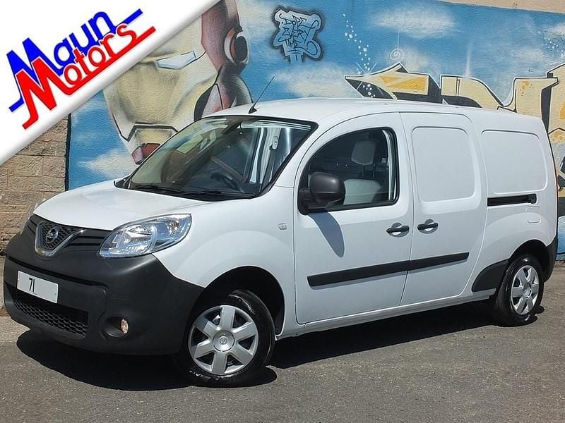 White Used 2021 Nissan NV250 Acenta Van | £8,995 (A bit pricey) - Image 1/4