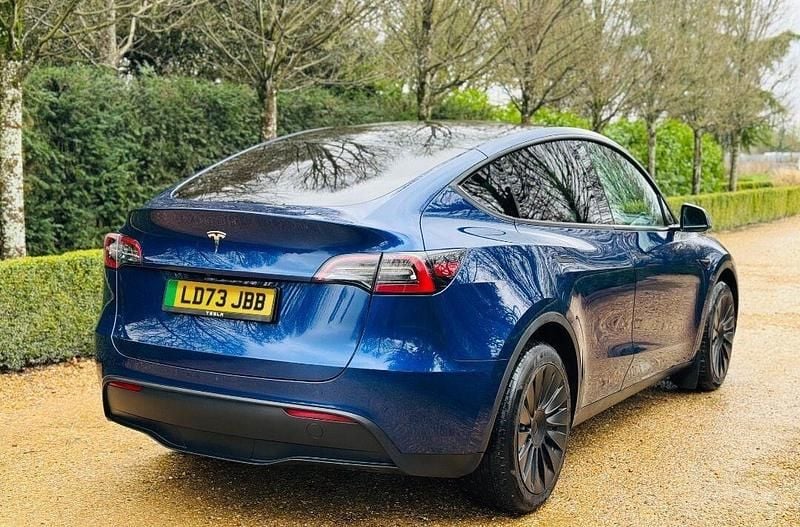 Used Tesla Model Y RWD 219 kW (299 HP) 2024 Blue SUV