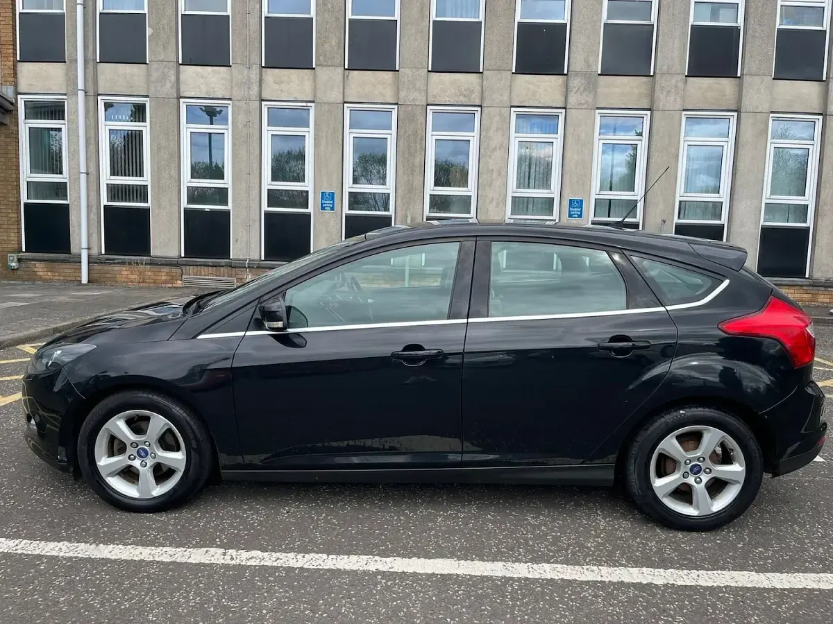 Used Ford Focus Zetec 2014 Black Hatchback