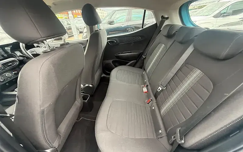 Used Hyundai i10 SE 84 HP (61 kW) 2022 Blue Hatchback