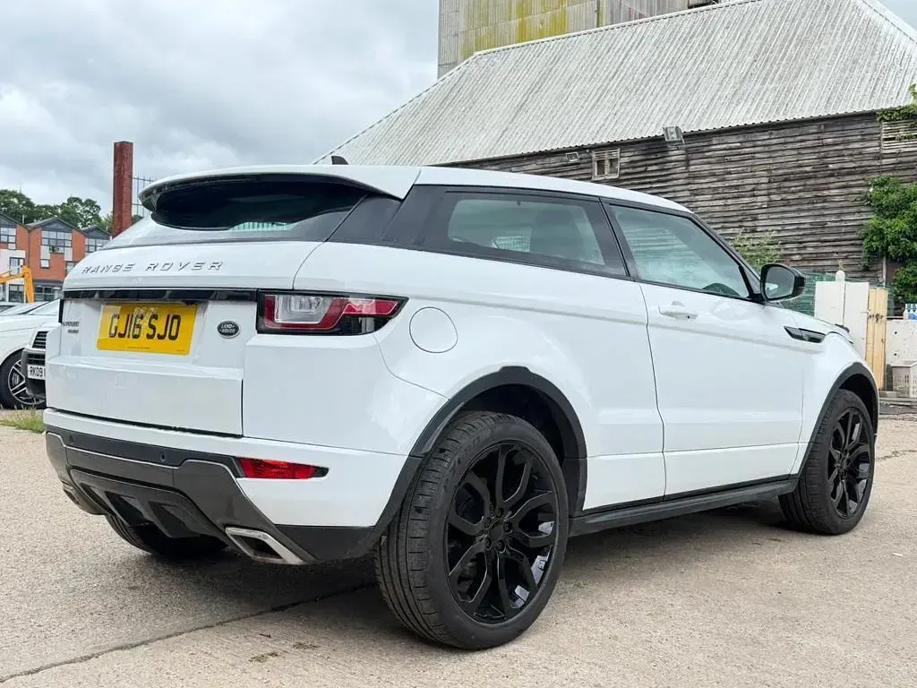 Used Land Rover Range Rover evoque HSE Dynamic 2016 White Coupe