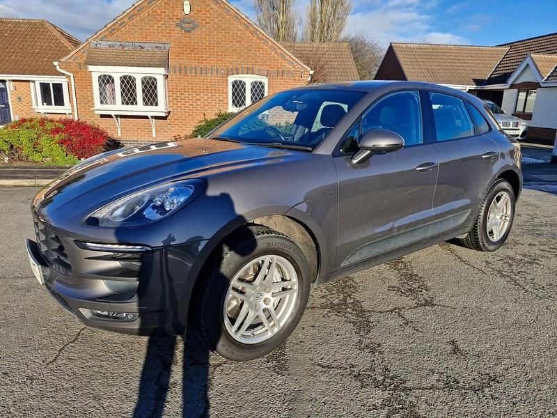 Grey Used 2015 Porsche Macan S SUV | £12,985 (Good price) - Image 1/4