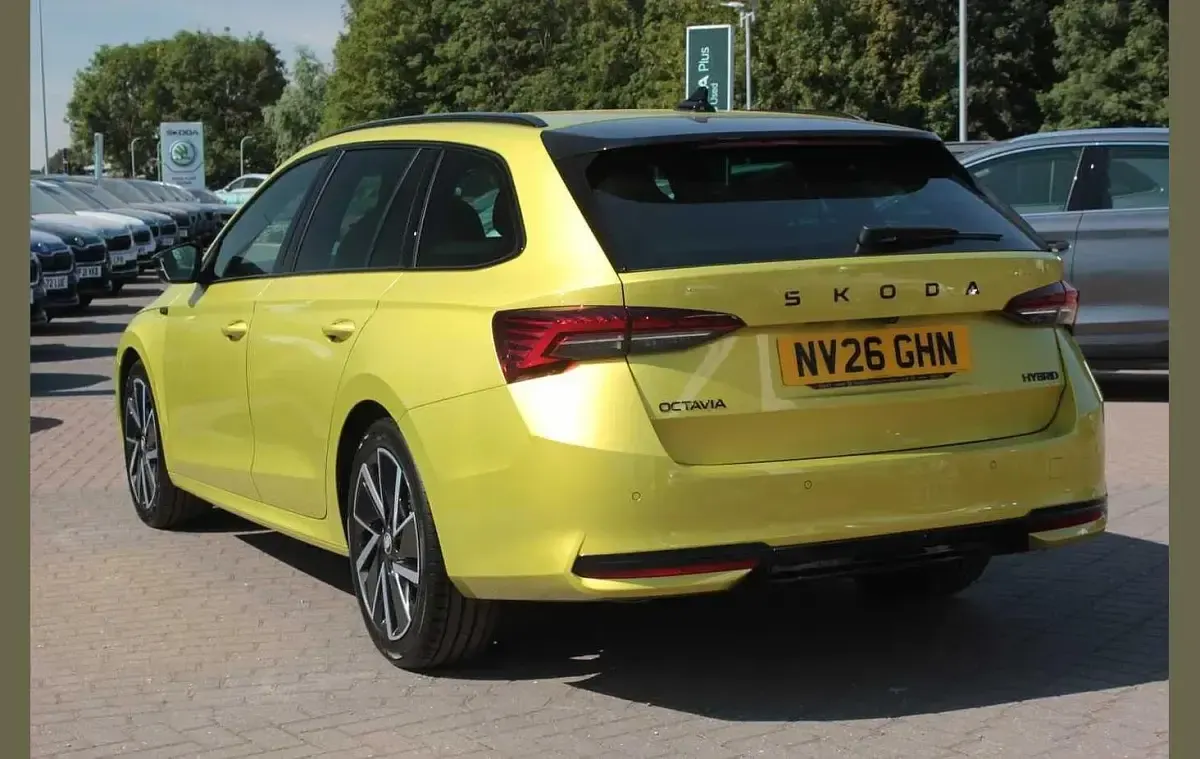 New Skoda Octavia SportLine 147 HP (108 kW) 2026 Dragon skin Estate