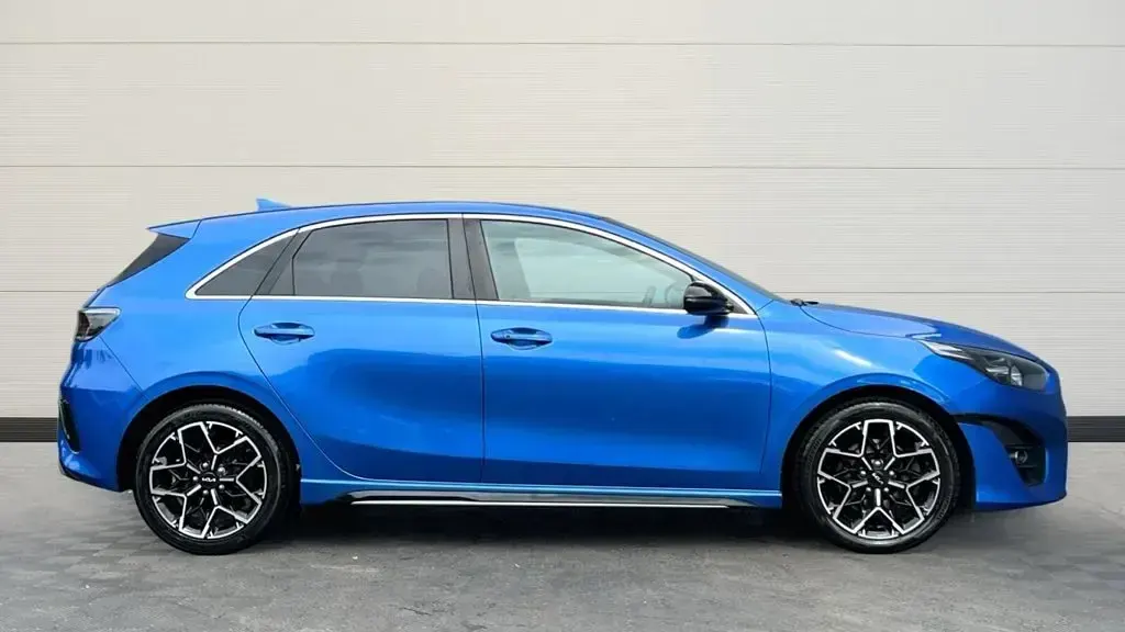 Used Kia Ceed GT-Line 2022 Blue Hatchback
