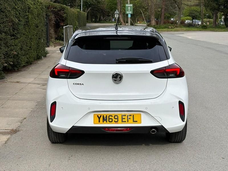Second-hand Vauxhall Corsa SRi 2019 Alb Hatchback