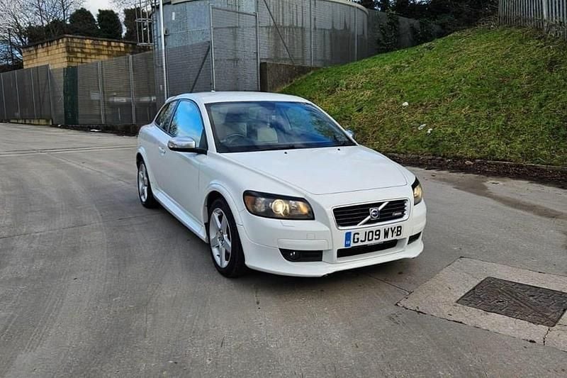 White Used 2009 Volvo C30 R-Design Hatchback | £3,295 (Fair price) - Image 1/1