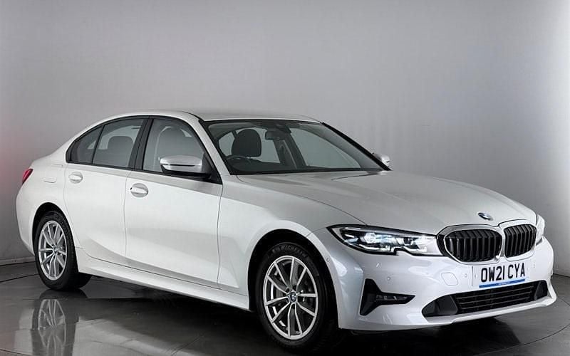 Used BMW 330e 292 HP (214 kW) 2021 White Sedan