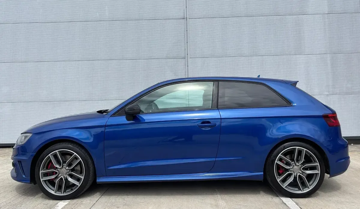 Used Audi S3 Sportback Performance 310 HP (228 kW) 2016 Blue Hatchback