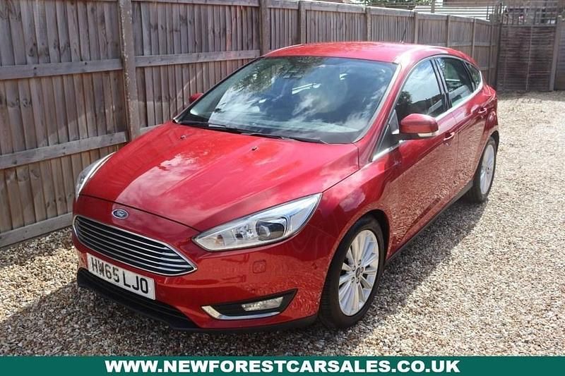 Red Used 2015 Ford Focus Titanium X Hatchback | £5,397 (Fair price) - Image 1/4