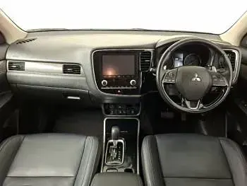 Used Mitsubishi Outlander 150 HP (110 kW) 2019 White SUV