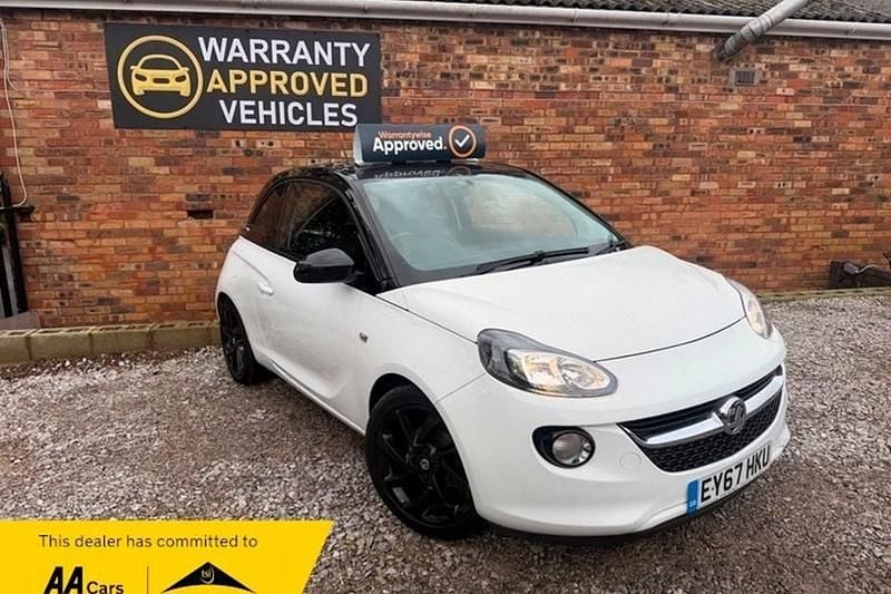 Used Vauxhall Adam 70 HP (51 kW) 2017 White Hatchback