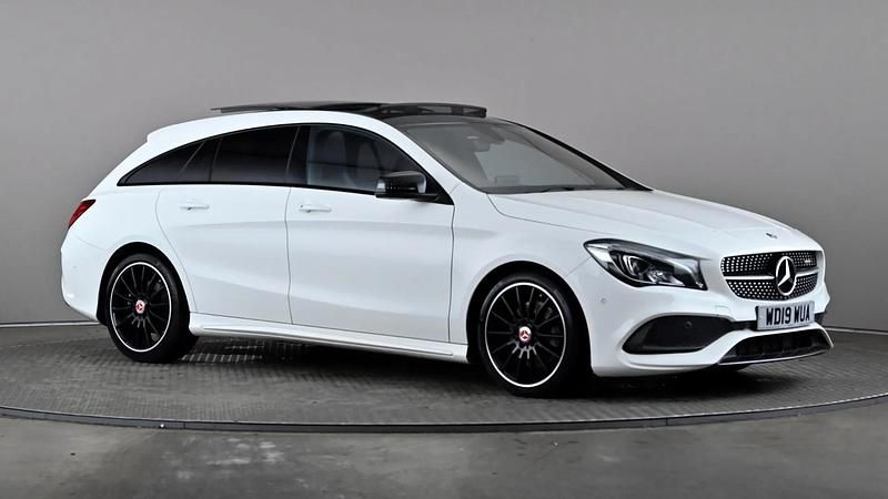 Used Mercedes CLA220 AMG line 170 HP (125 kW) 2019 White Sedan
