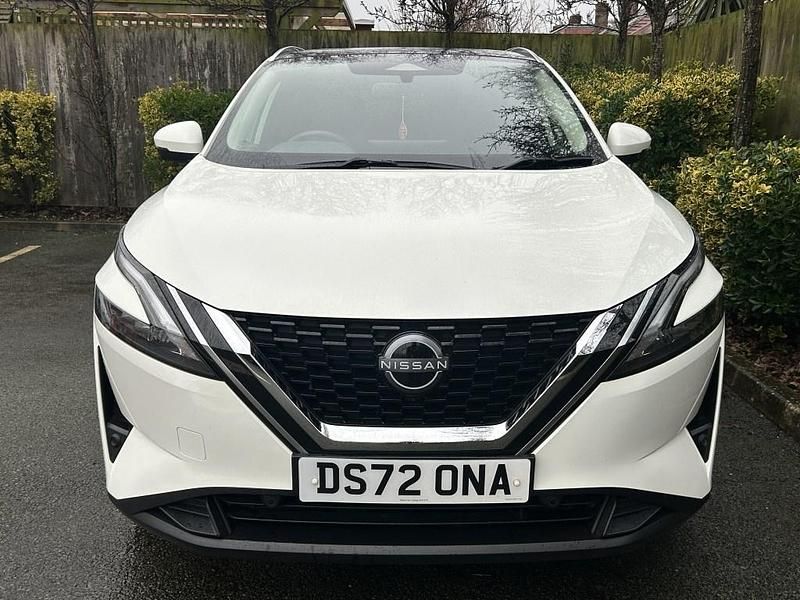 Used Nissan Qashqai N-Connecta 2022 White SUV