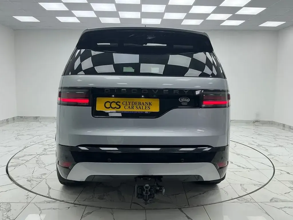 Used Land Rover Discovery HSE Dynamic 300 HP (220 kW) 2021 Silver SUV