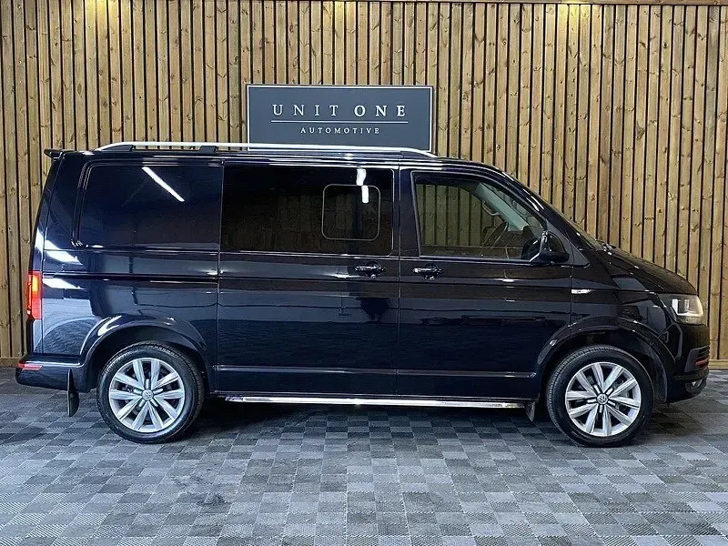 Used VW T6 Highline 201 HP (147 kW) 2017 Black Van