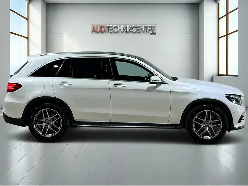 Used Mercedes GLC250 AMG line 2018 White SUV