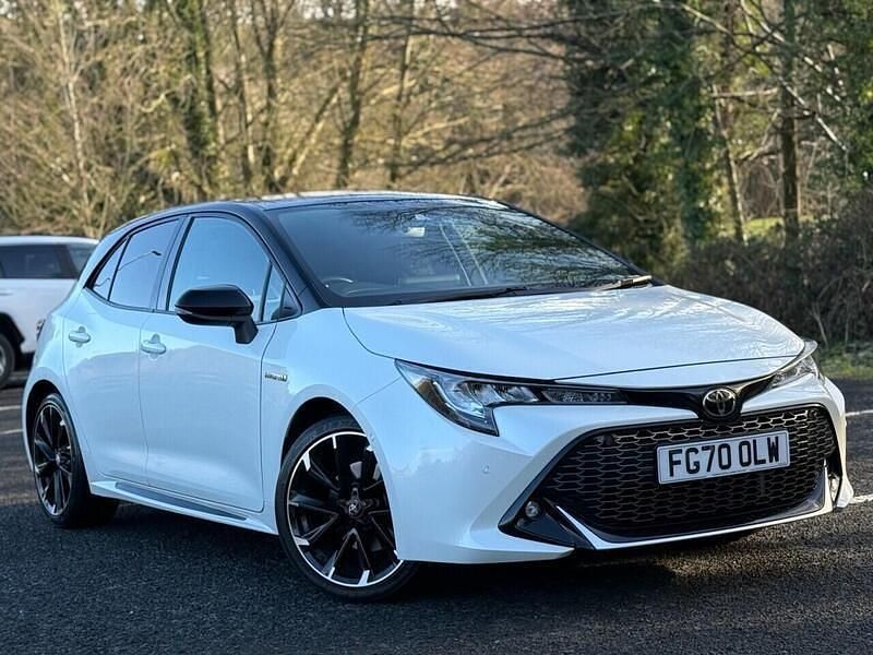 Used Toyota Corolla Sport 184 HP (135 kW) 2020 White/black Hatchback