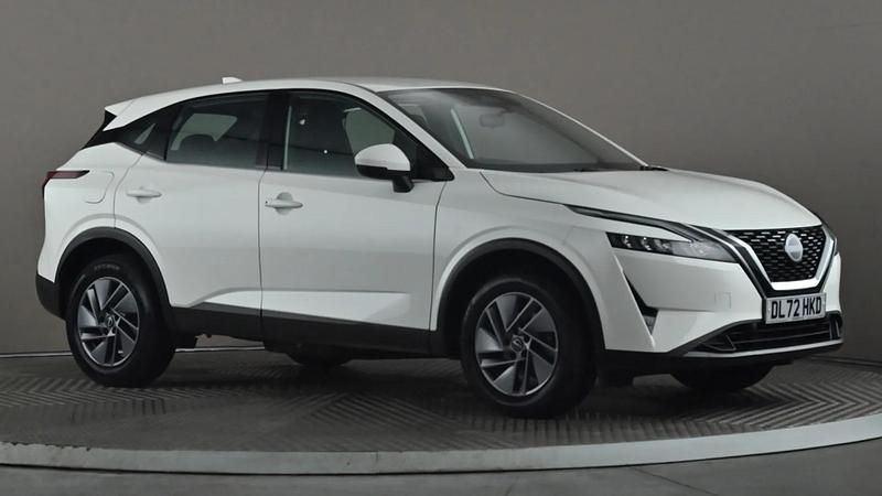 White Used 2023 Nissan Qashqai Acenta Premium SUV | £13,598 (Super price) - Image 1/4