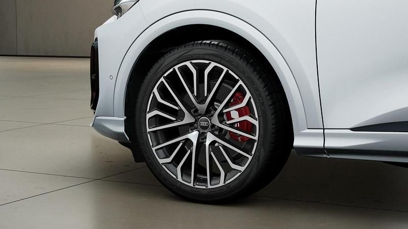 New Audi SQ5 Sportback Comfort 362 HP (266 kW) 2026 White SUV