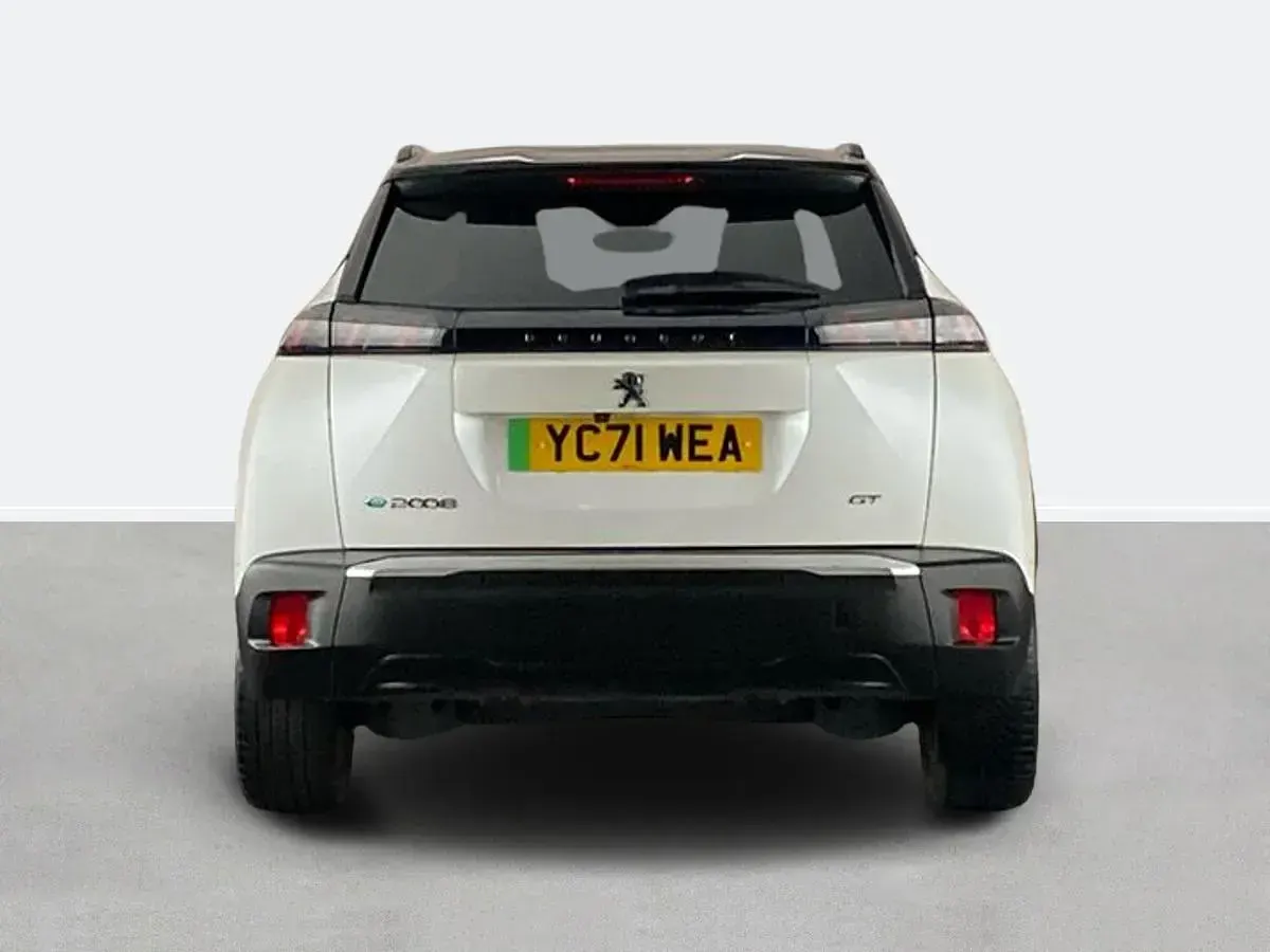 Used Peugeot e-2008 Premium 100 kW (136 HP) 2021 White SUV