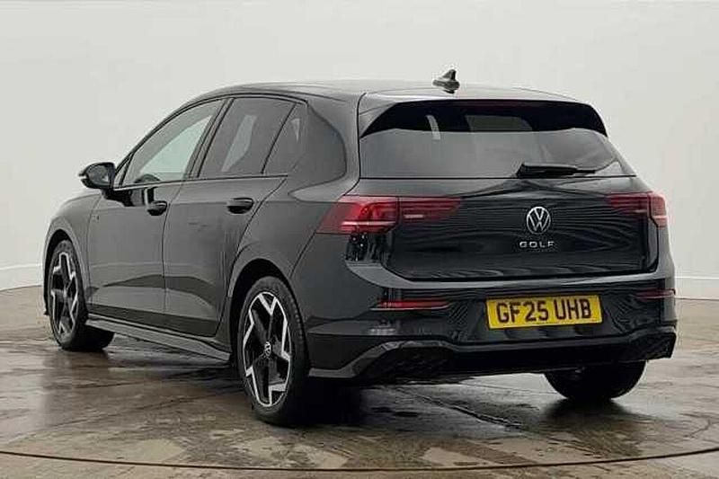 Used VW Golf VIII 150 HP (110 kW) 2025