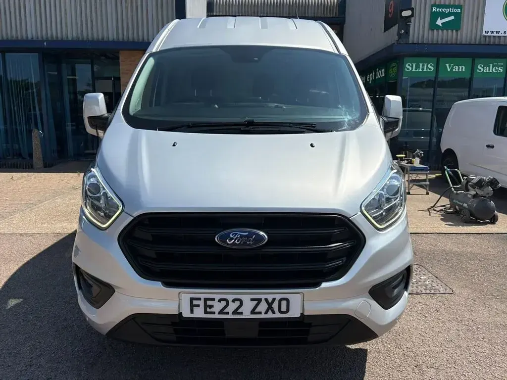 Used Ford Transit Custom Trend 105 HP (77 kW) 2022 Silver Van