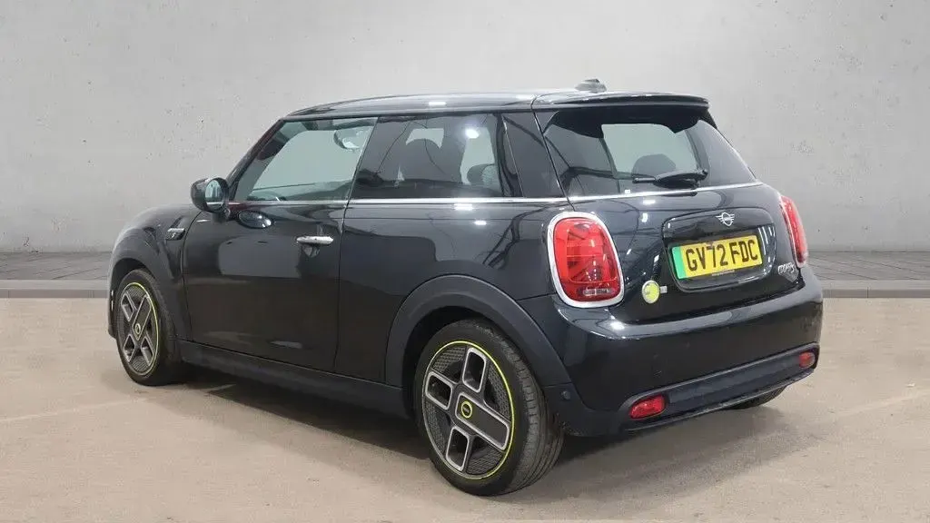 Used Mini Cooper SE Hatch 135 kW (184 HP) 2022 Hatchback