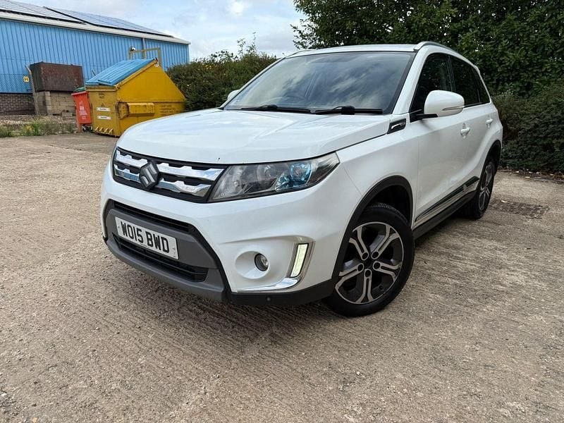 White Used 2015 Suzuki Vitara SZ5 SUV | £4,940 - Image 1/4