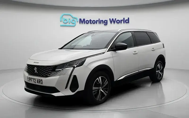 Used Peugeot 5008 Allure+ 131 HP (96 kW) 2023 White SUV