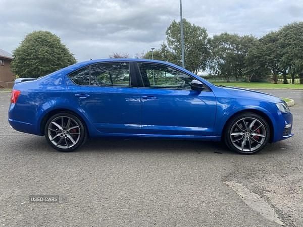 Used Skoda Octavia vRS 181 HP (133 kW) 2015 Blue Hatchback