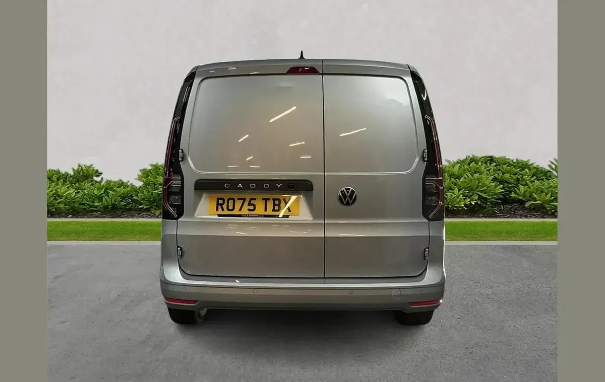 Used VW Caddy Pro 101 HP (74 kW) 2025 Silver MPV