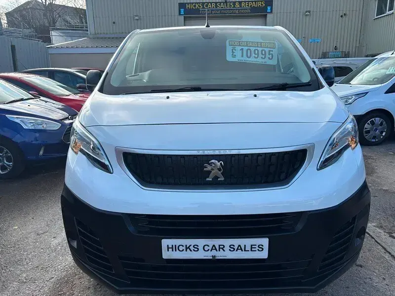 Used Peugeot Expert 2019 White Van
