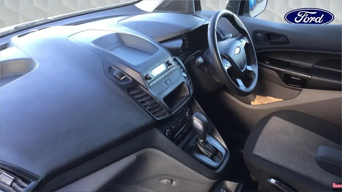 Used Ford Transit Connect 2022 White MPV