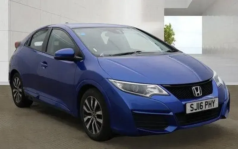 Begagnad Honda Civic S 99 HK (72 kW) 2016 Halvkombi