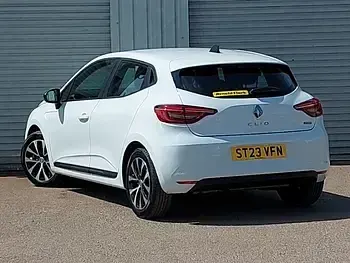 Used Renault Clio Evolution 145 HP (106 kW) 2023 White Hatchback