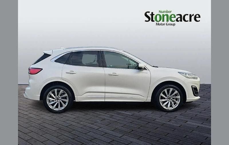 Used Ford Kuga Vignale 222 HP (163 kW) 2023 White SUV