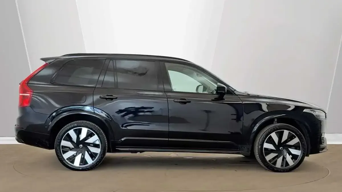 Used Volvo XC90 Ultimate 455 HP (334 kW) 2023 Onyx black SUV