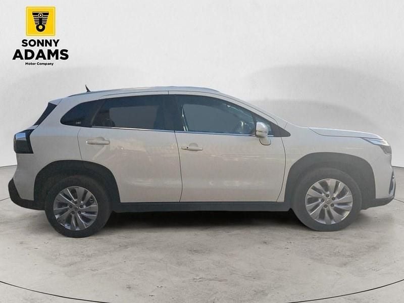 Used Suzuki SX4 115 HP (84 kW) 2023 White Hatchback