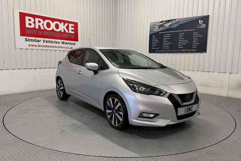 Usado Nissan Micra Tekna 2021 Prateado Citadino