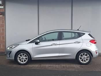 Used Ford Fiesta Zetec 85 HP (62 kW) 2018 Silver Hatchback