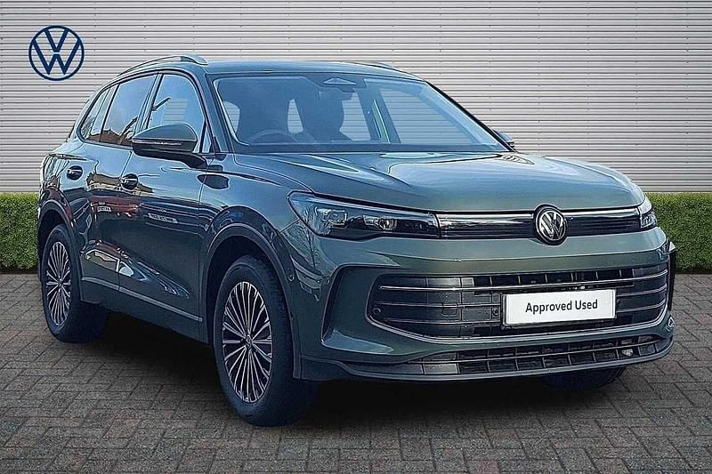 New VW Tiguan Match 150 HP (110 kW) 2026 Cipressino green SUV