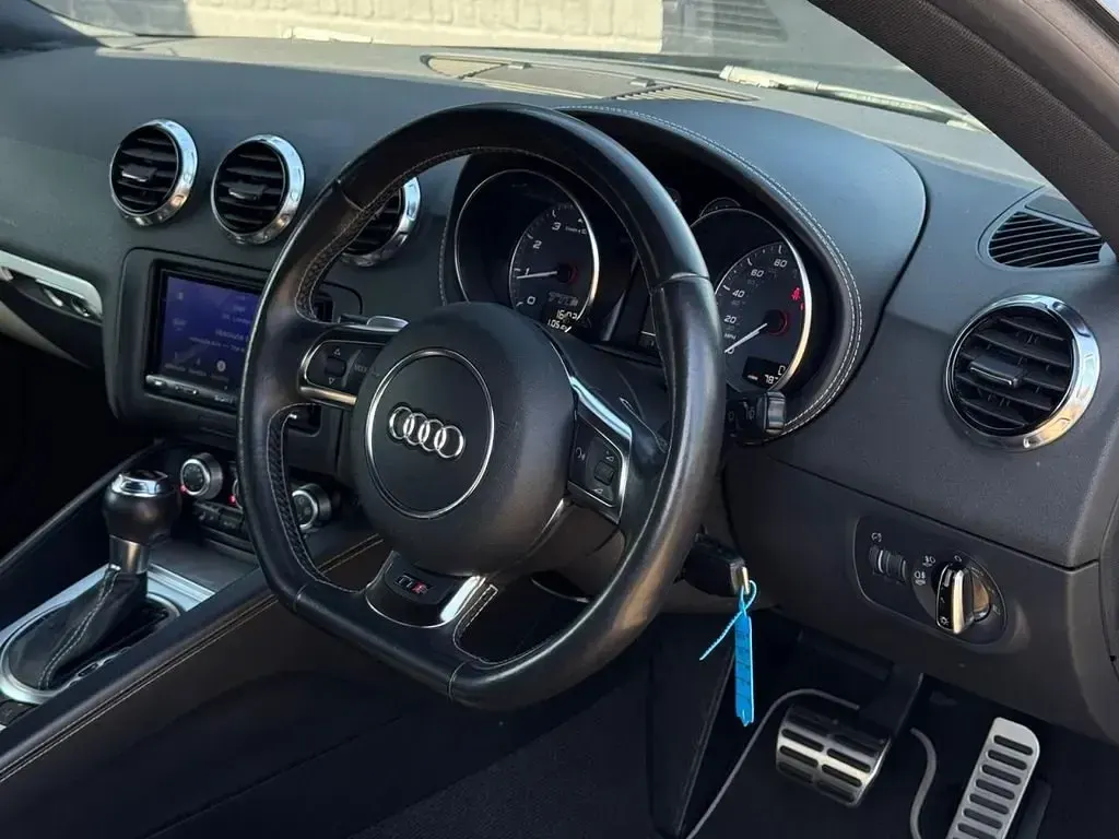 Begagnad Audi TTS Black Edition 272 HK (200 kW) 2014 Svart Sportkupé