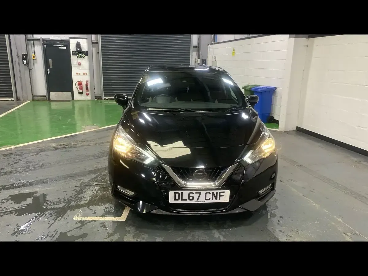 Used Nissan Micra N-Connecta 90 HP (66 kW) 2017 Black Hatchback