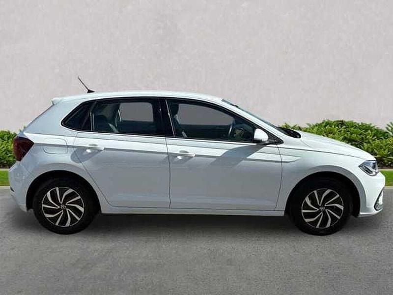 Usado VW Polo Life 80 HP (58 kW) 2024 Branco Citadino