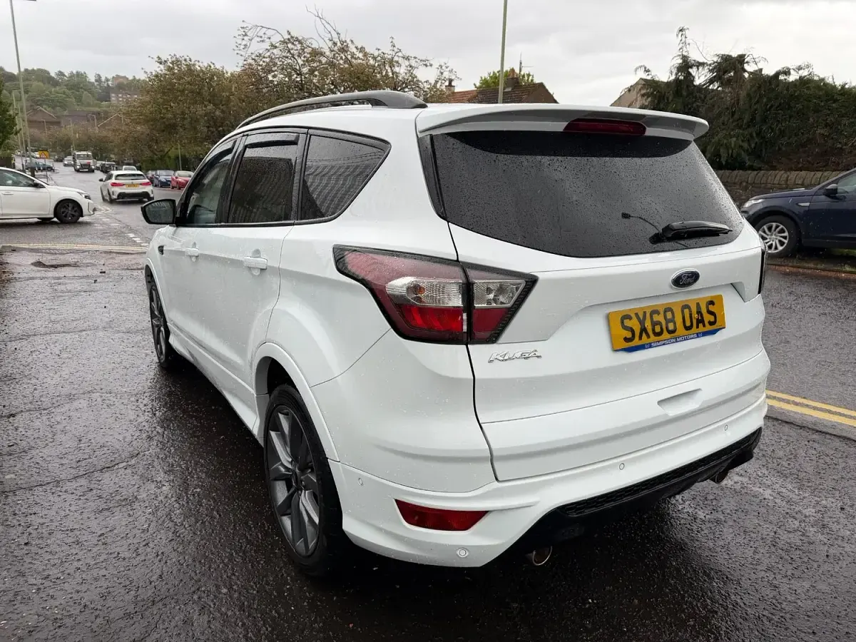 Used Ford Kuga ST-Line 150 HP (110 kW) 2019 White SUV