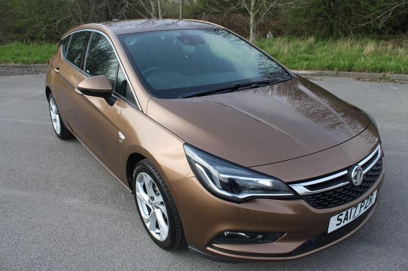 Used Vauxhall Astra SRi 150 HP (110 kW) 2017 Bronze Hatchback
