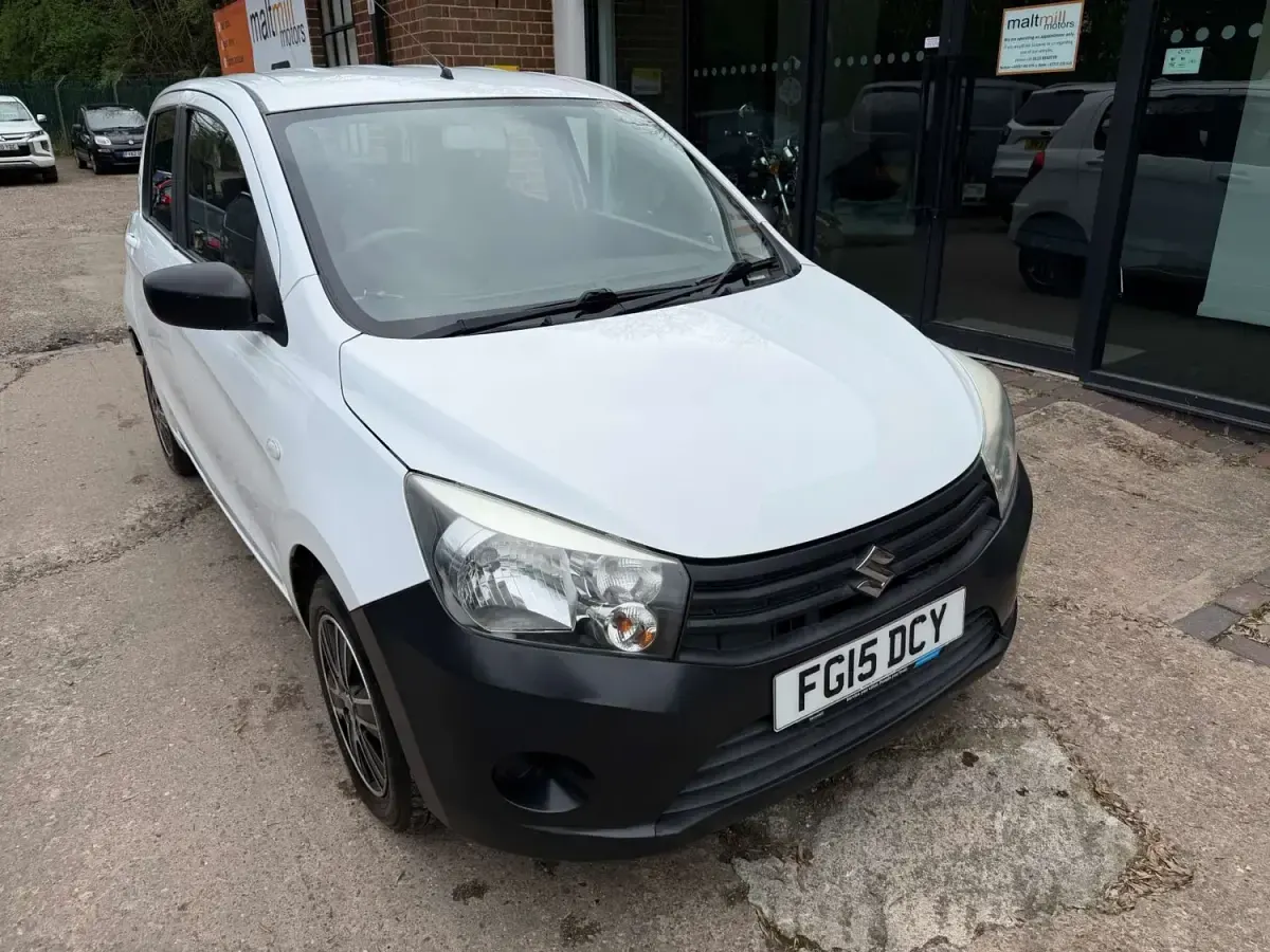 Używany Suzuki Celerio SZ3 2015 Biały Hatchback