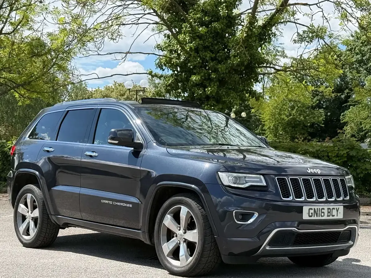 Used Jeep Grand Cherokee Overland 247 HP (181 kW) 2016 Grey SUV