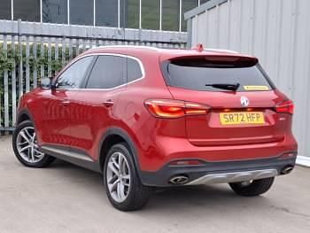 Used MG HS Exclusive 162 HP (119 kW) 2022 Red SUV