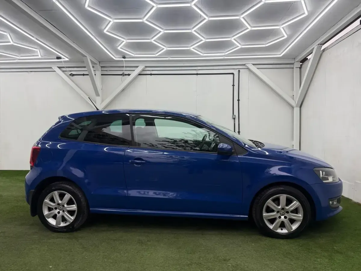 Begagnad VW Polo Edition 2013 Blå Halvkombi